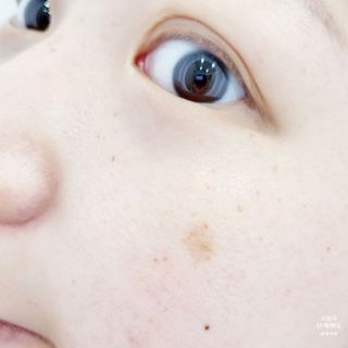 [후르디아] 모공블러 비건 선 프라이머 — 5점을 준 리뷰어가 2022년 6월 올린 사용 사진
