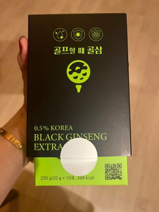 블랙37 골프할 때 골삼 흑삼젤리스틱 20g x 10포 — 4.5점을 준 리뷰어가 2022년 4월 올린 사용 사진
