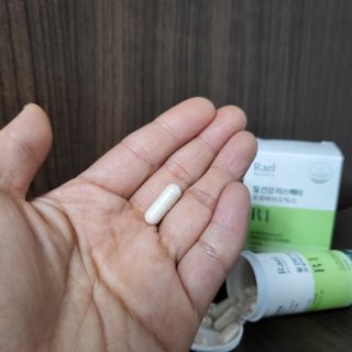 라엘 밸런스 3종 (질 건강 리스펙타 프로바이오틱스, 월경케어 보라지유, 요로건강 크랜베리) 랜덤 증정 1개 — 5점을 준 리뷰어가 2022년 11월 올린 사용 사진