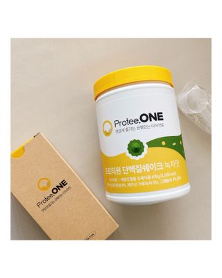 프로티원 단백질쉐이크 녹차맛 2주분 1통+보틀 — 5점을 준 리뷰어가 2021년 4월 올린 사용 사진