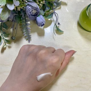 [후르디아] 민감피부 수분크림 비건 아보카도 크림 — 5점을 준 리뷰어가 2022년 9월 올린 사용 사진