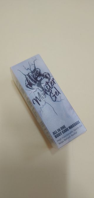[바록스] 류현진 올인원 바디릴렉싱 몬스터겔 50ml — 4점을 준 리뷰어가 2021년 3월 올린 사용 사진