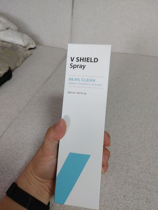 브이쉴드 살균 스프레이 300ml — 5점을 준 리뷰어가 2021년 7월 올린 사용 사진