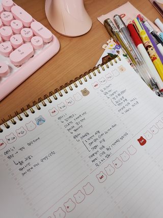 리훈 곰부 체크리스트+ 곰부 리무버블스티커 1장 — 4점을 준 리뷰어가 2021년 5월 올린 사용 사진