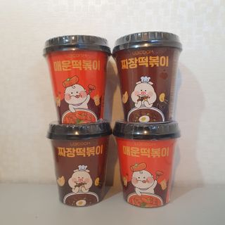유비쿡 컵떡볶이 매운컵떡볶이2개/ 짜장컵떡볶이 2개  총 4개세트 — 5점을 준 리뷰어가 2021년 2월 올린 사용 사진