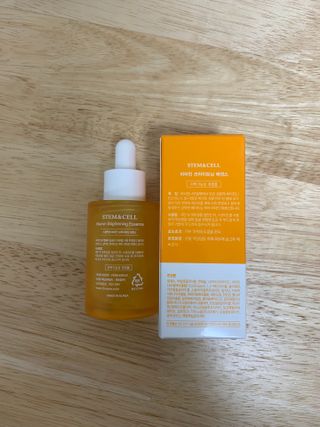 체르엠 스템앤셀 비타민 브라이트닝 에센스 30ml 1개 — 5점을 준 리뷰어가 2021년 9월 올린 사용 사진