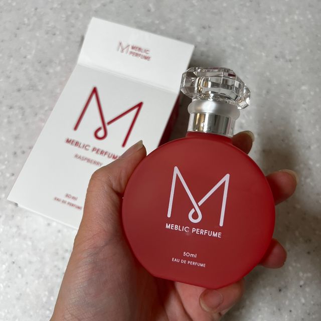 자연스러운 샴푸향이 나는 메블릭퍼퓸 케라 50ml +상큼달달한 라즈베리향이 나는 메블릭퍼퓸 라즈베리 50ml 리뷰 사진