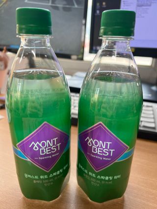 몽베스트 Montbest with Sparkling water Plain 20병 — 5점을 준 리뷰어가 2021년 11월 올린 사용 사진