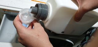 [생활공작소] 섬유유연제 + 세탁세제 1.5L 릴리향 — 5점을 준 리뷰어가 2021년 2월 올린 사용 사진