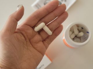 프리마인 성큼다가온 봄, 이너뷰티를 챙겨야 피부도 화사하게, 컨디션도 활기차게. 흡수율을 높인 고효율 비타민. — 5점을 준 리뷰어가 2023년 4월 올린 사용 사진