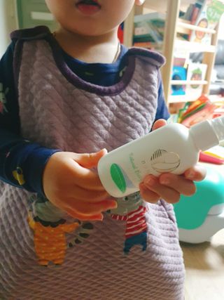 mom e 맘이 내추럴 베이비 케어 크림+바디오일 — 5점을 준 리뷰어가 2021년 1월 올린 사용 사진