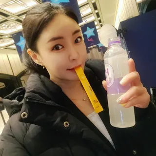 주식회사 씨크릿비에프랩 마시는 아미노산 아미토리 열대과일맛 14포 [1포, 5g / 보틀증정] — 5점을 준 리뷰어가 2023년 2월 올린 사용 사진