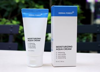 더마포레스트 모이스처라이징 아쿠아크림 / 수분크림 히알루론산 펩타이드 보습 미백 주름개선 — 5점을 준 리뷰어가 2021년 7월 올린 사용 사진