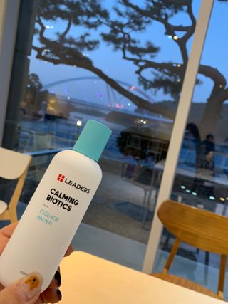 리더스코스메틱 리더스 카밍 바이오틱스 에센스 워터 — 5점을 준 리뷰어가 2021년 3월 올린 사용 사진