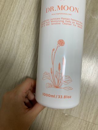 프리[닥터문] 유산균 락토케어 질경초 여성청결제 1000ml (젤타입) — 5점을 준 리뷰어가 2022년 7월 올린 사용 사진