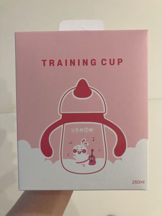 유비맘 트라이탄 코니빨대컵_컬러 랜덤 발송 — 5점을 준 리뷰어가 2021년 3월 올린 사용 사진
