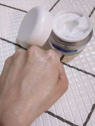 위뜨 펩타이드 컨센트레이트 크림 — 5점을 준 리뷰어가 2022년 6월 올린 사용 사진