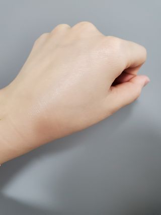 뷰니오 더마플러스 카밍 비비크림 — 5점을 준 리뷰어가 2021년 1월 올린 사용 사진