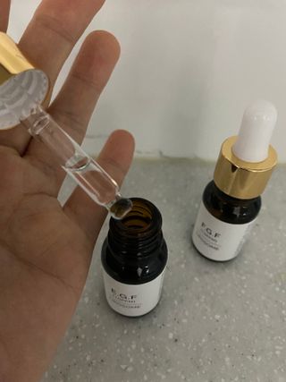 랑팡 EGF+FGF 10ppm 리포좀 앰플 원액 10ml — 5점을 준 리뷰어가 2021년 11월 올린 사용 사진