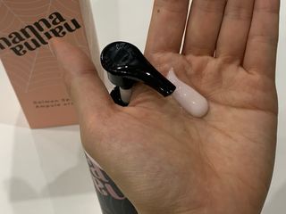 난나 살몬 스파이더 검버섯 미백 톤업 화이트닝 연어 앰플 크림 300ml 대용량 — 5점을 준 리뷰어가 2022년 11월 올린 사용 사진
