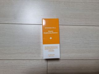 체르엠 스템앤셀 비타민 브라이트닝 에센스 30ml 1개 — 4.5점을 준 리뷰어가 2021년 11월 올린 사용 사진
