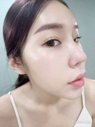 프리마인 선크림만 바꿨을 뿐인데 매일 물 2L챙겨먹고 기초케어 완벽하게 한 물빛피부 완성,셀라브UV프로텍터 — 5점을 준 리뷰어가 2023년 8월 올린 사용 사진