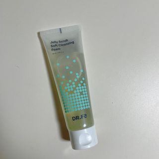 닥터에프파이브 젤리스크럽 소프트 클렌징폼 120ml — 5점을 준 리뷰어가 2022년 7월 올린 사용 사진