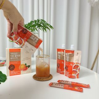 자연에온 핑크 자몽 착즙 100mL 10개입 1BOX +가 득담은 자몽 콜라겐 젤리스틱 1BOX — 5점을 준 리뷰어가 2021년 7월 올린 사용 사진