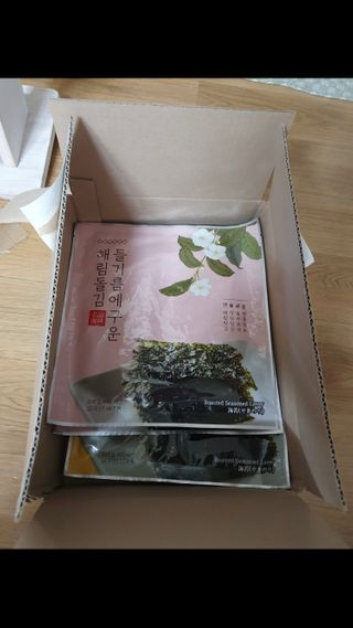 [해림맛김] 들기름에 구운 바삭바삭 김 4종 세트 + 1종 랜덤발송 총5개입 — 5점을 준 리뷰어가 2021년 2월 올린 사용 사진