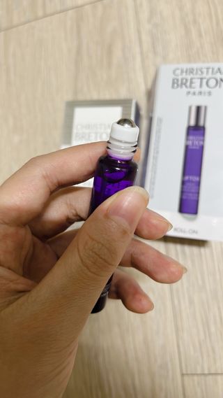크리스티앙 브르통 리프톡스 아이세럼 펩타이드 롤온 스틱 — 5점을 준 리뷰어가 2022년 10월 올린 사용 사진