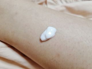 줄라이 모닝 _ JULY MORNING 줄라이모닝 하이드레이팅 퍼퓸드 바디앤핸드 에멀젼 — 5점을 준 리뷰어가 2022년 3월 올린 사용 사진