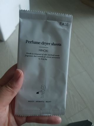 [이즈라이프코스메틱] 퍼퓸 드라이어 시트 히노끼향  or 블랑향 2중 택1 30매 — 5점을 준 리뷰어가 2021년 5월 올린 사용 사진