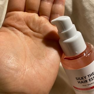 썸헤어 / SUMHAIR 썸헤어 실키 테라피 헤어 에센스 — 3.5점을 준 리뷰어가 2021년 4월 올린 사용 사진