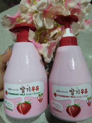 [과일나라] 피부가 마시는 딸기우유 바디클렌저&바디로션 — 5점을 준 리뷰어가 2022년 2월 올린 사용 사진