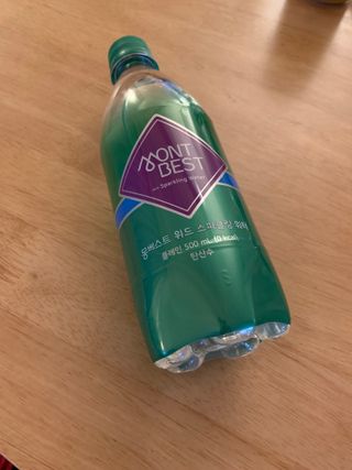 몽베스트 Montbest with Sparkling water Plain 20병 — 4점을 준 리뷰어가 2021년 10월 올린 사용 사진