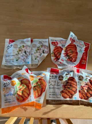 굽네몰 [굽네] 소스가 맛있는 닭가슴살 슬라이스 4종 — 5점을 준 리뷰어가 2021년 11월 올린 사용 사진