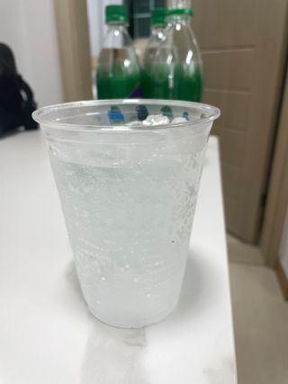 몽베스트 Montbest with Sparkling water Plain 20병 — 5점을 준 리뷰어가 2022년 7월 올린 사용 사진