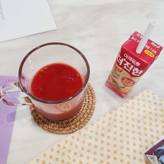[롯데칠성] 야채듬뿍 더'진한 [롯데칠성] 야채는 이제 COLORFULL! 야채듬뿍  더 진한 레드 4개 +퍼플 4개 (총 8개) — 5점을 준 리뷰어가 2023년 6월 올린 사용 사진