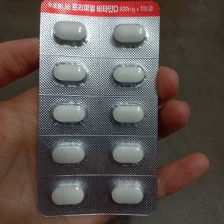[푸름웰니스] 프리미엄 비타민D (500mgX180정) — 4점을 준 리뷰어가 2022년 4월 올린 사용 사진