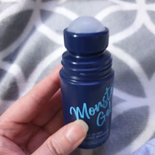 [바록스] 류현진 올인원 바디릴렉싱 몬스터겔 50ml — 5점을 준 리뷰어가 2021년 4월 올린 사용 사진