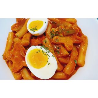 빨간키트 떡볶이 밀키트 2~3인분 매운맛 국물 떡볶이 만들기 쉬운 황금 레시피 분말 소스로 간편한 요리 — 5점을 준 리뷰어가 2021년 8월 올린 사용 사진