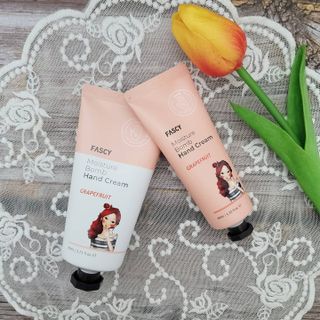 파시 FASCY 高保湿ハンドクリーム40ml+80ml セット — 5점을 준 리뷰어가 2021년 6월 올린 사용 사진