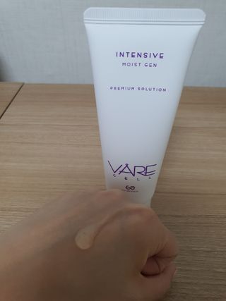 바르셀 수딩젤 수분젤 진정크림 쿨링젤 인텐시브 모이스트 젠 100ml — 5점을 준 리뷰어가 2021년 11월 올린 사용 사진