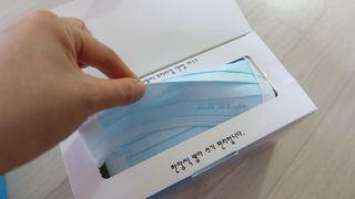 건강누리인터내셔날 (마스크 특집) 7DAYS 컬러마스크 (컬러7매)+ KMC 프리미엄 덴탈마스크(50매) — 5점을 준 리뷰어가 2022년 7월 올린 사용 사진