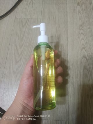 스킨큐어 산다화 순한 클렌징 동백 오일 200ml — 4.5점을 준 리뷰어가 2023년 8월 올린 사용 사진