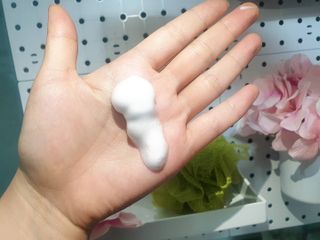 아미퓨어 [라이브] 피부장벽 강화를 위한 머랭 버블 클렌저 천연계면활성제로 온가족 사용가능 — 5점을 준 리뷰어가 2021년 6월 올린 사용 사진