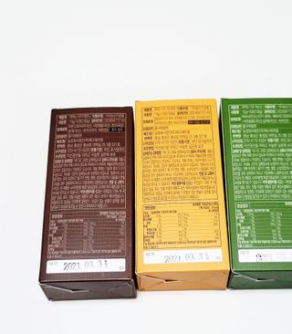 짜먹는 이지견과 짜먹는 이지아몬드, 짜먹는 이지허니피넛, 짜먹는 이지캐슈넛 각 10g X  10포 — 4점을 준 리뷰어가 2021년 2월 올린 사용 사진