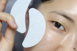 건강누리인터내셔날 레아라 다이아포스 슬리핑 아이패치 골드 & 물광 아이패치 [14회분/총 28매] — 4.5점을 준 리뷰어가 2022년 7월 올린 사용 사진