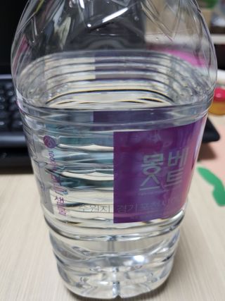 몽베스트 MONTBEST 1L 12입 — 5점을 준 리뷰어가 2022년 2월 올린 사용 사진