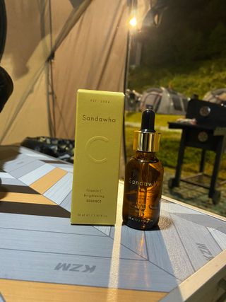 스킨큐어 산다화 비타민c 화이트닝 에센스 30ml — 5점을 준 리뷰어가 2023년 10월 올린 사용 사진